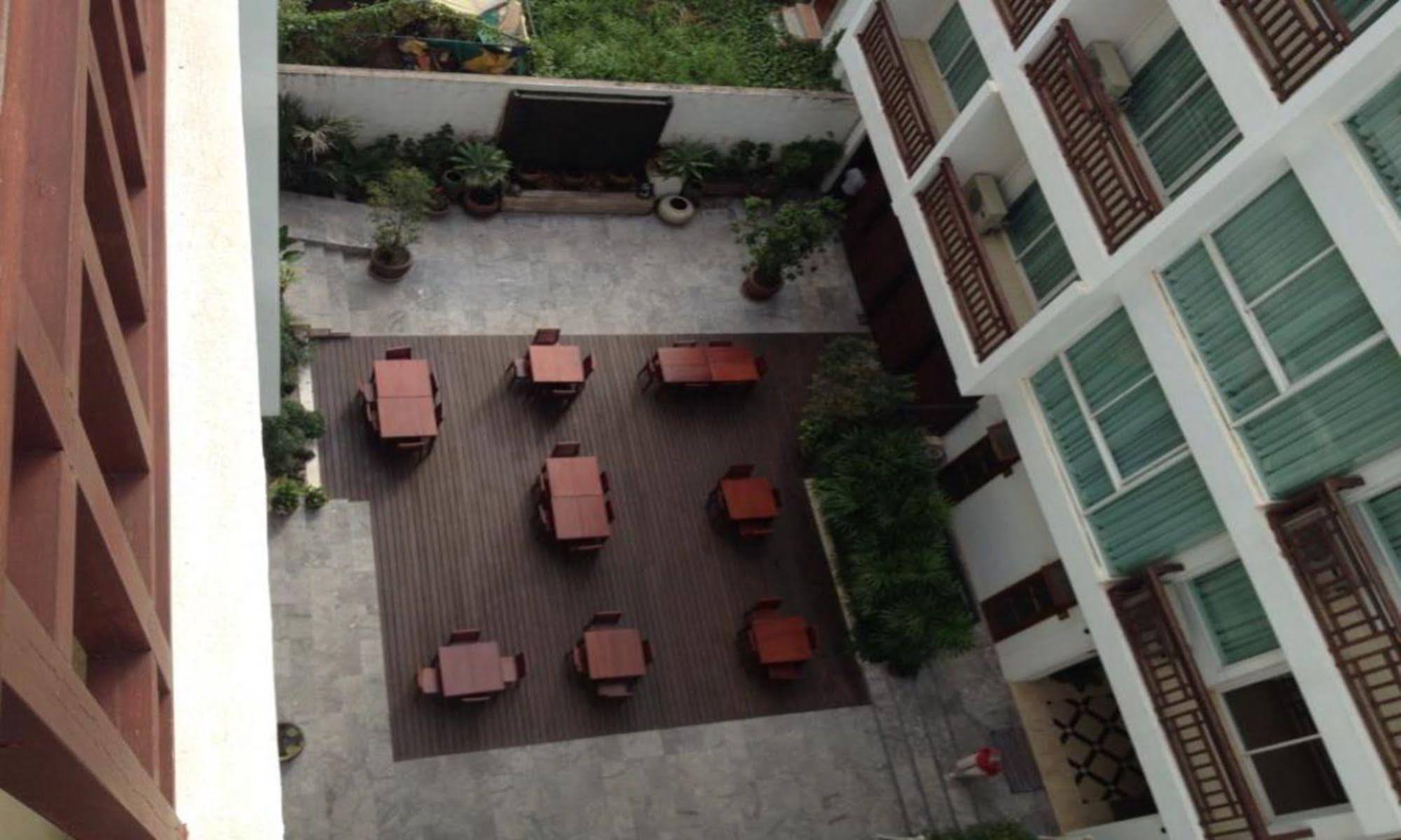 Sabaidee@Lao Hotel Виентиане Екстериор снимка
